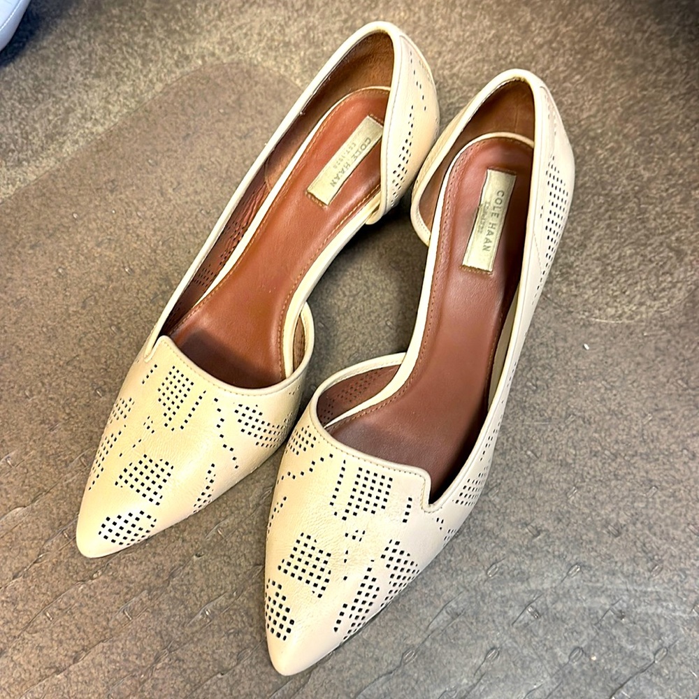 Cole Haan Leather pump